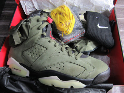 JORDAN 6 TRAVIS SCOTT OLIVE EN CAJA