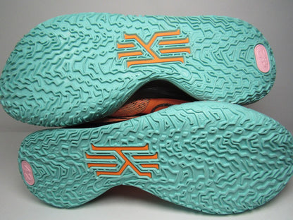 KYRIE IRVING 7 ALL STARS EN CAJA BLACK