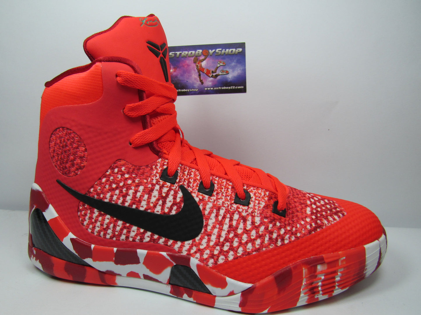 KOBE 9 CHRISTMAST KIDS EN CAJA