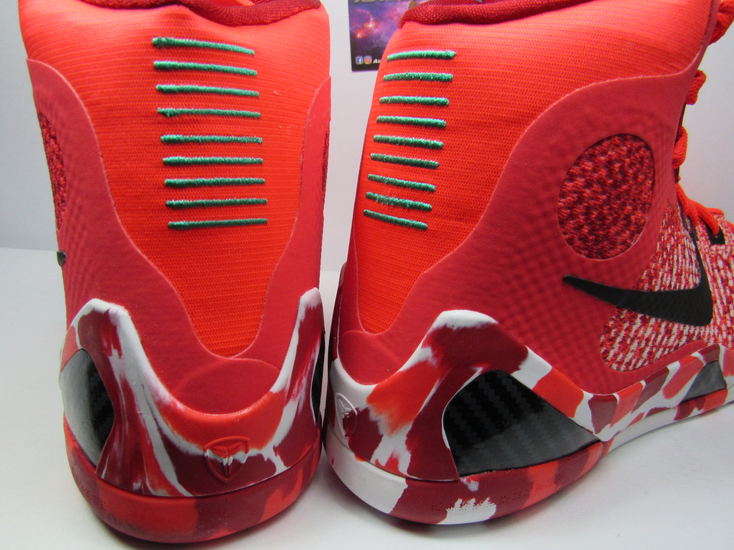 KOBE 9 CHRISTMAST KIDS EN CAJA