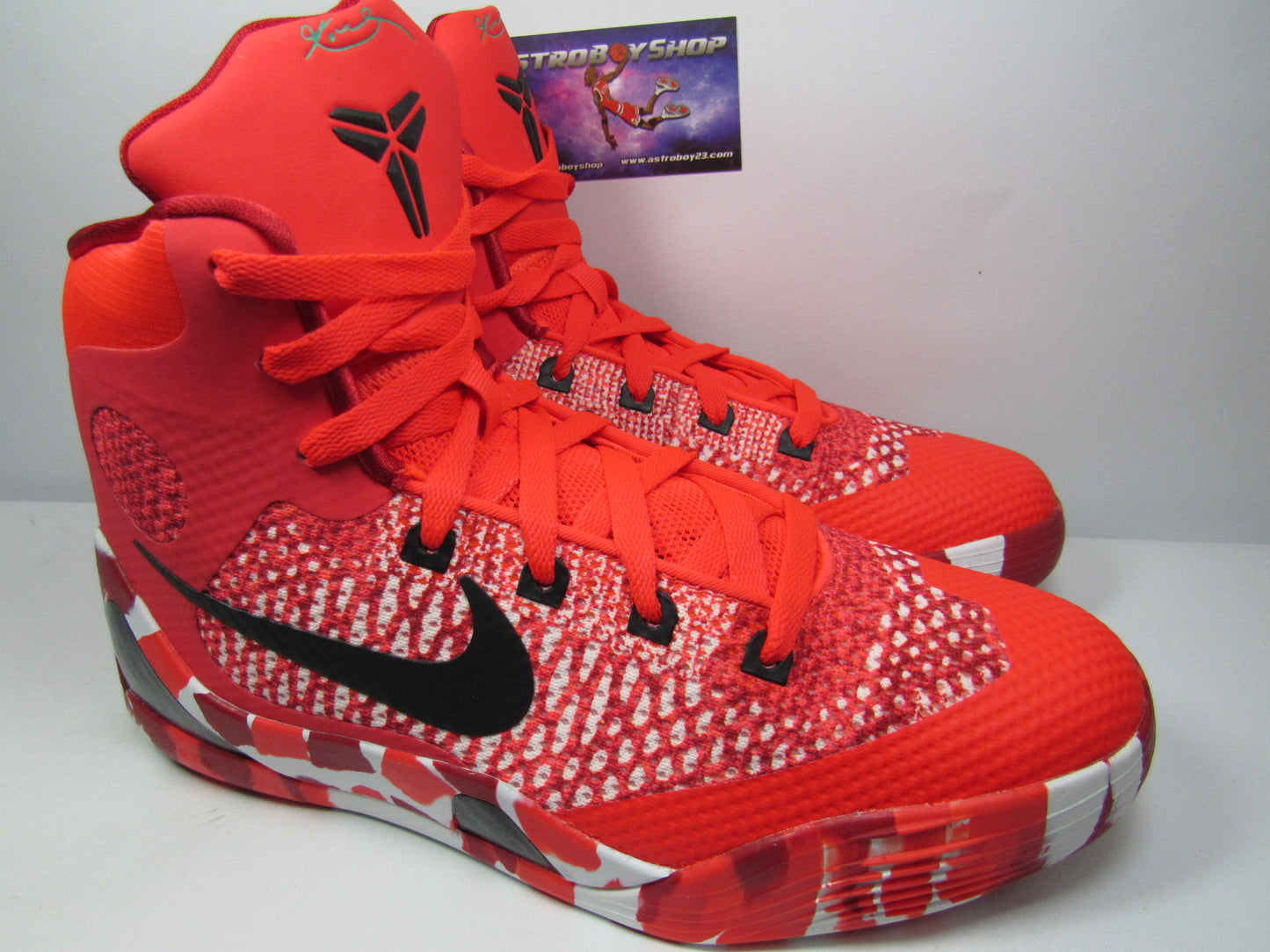 KOBE 9 CHRISTMAST KIDS EN CAJA