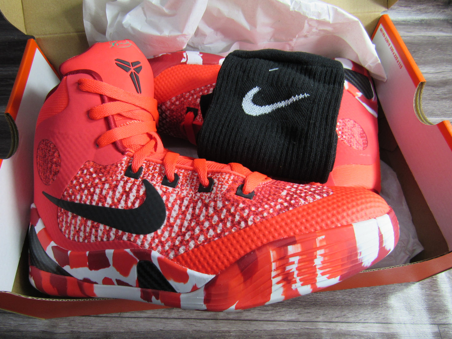 KOBE 9 CHRISTMAST KIDS EN CAJA