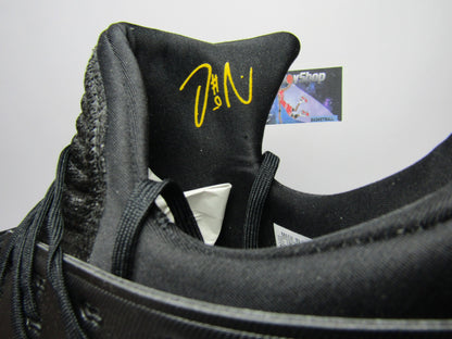 DAMIAN LILLARD 3 NCAA EN CAJA