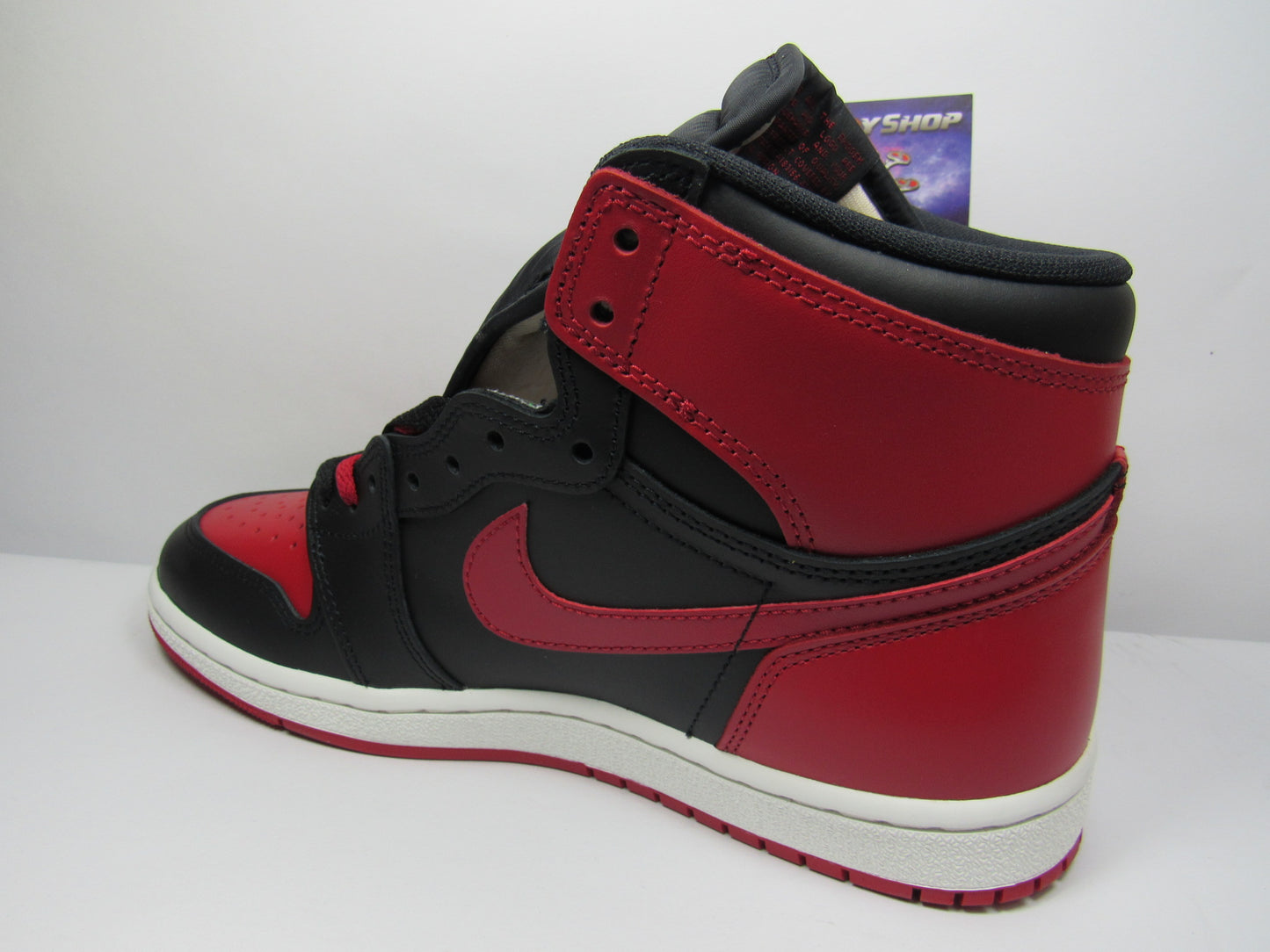 JORDAN 1 HIGH 85 BRED BANNED 2025 EN CAJA