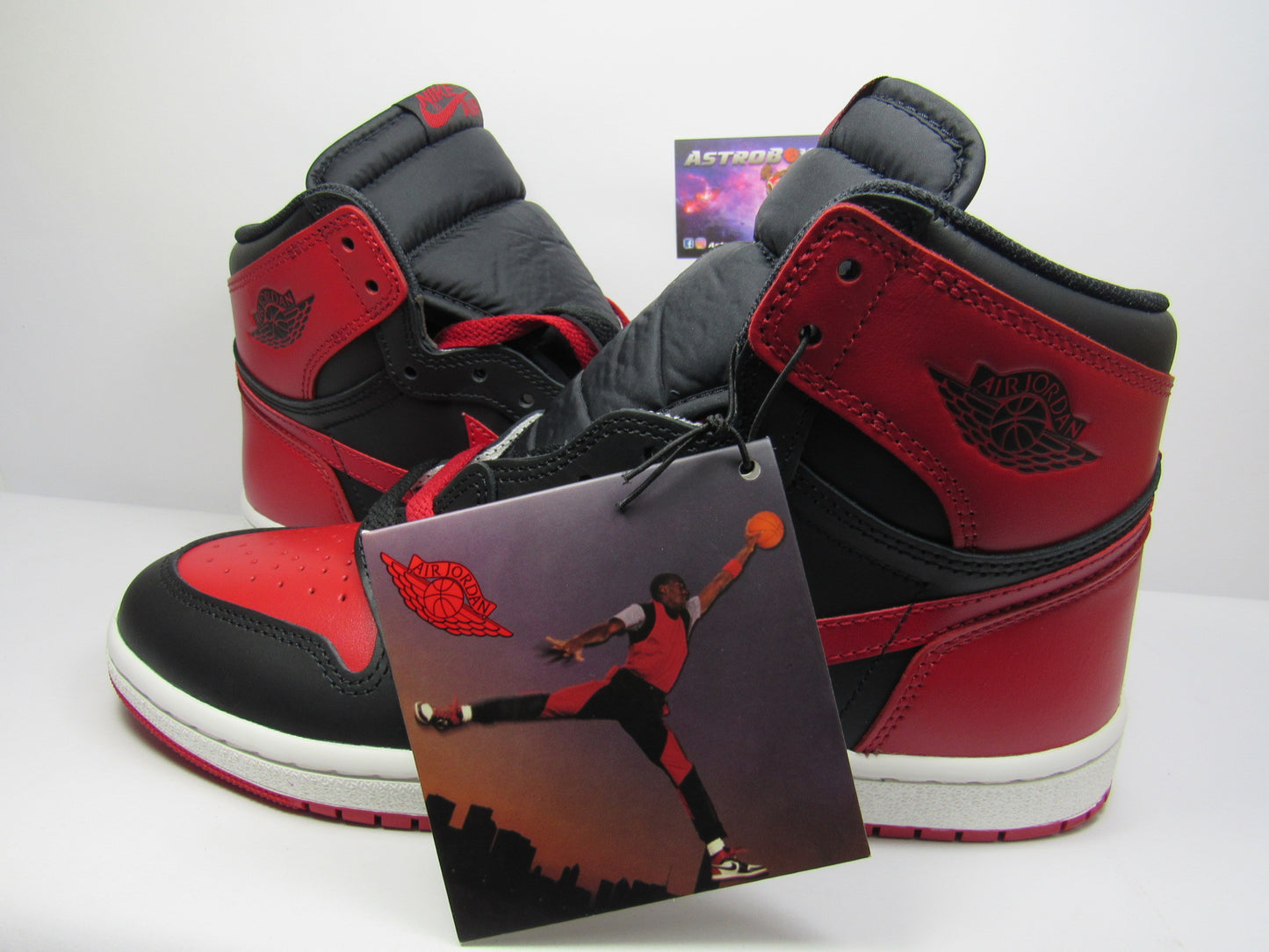 JORDAN 1 HIGH 85 BRED BANNED 2025 EN CAJA