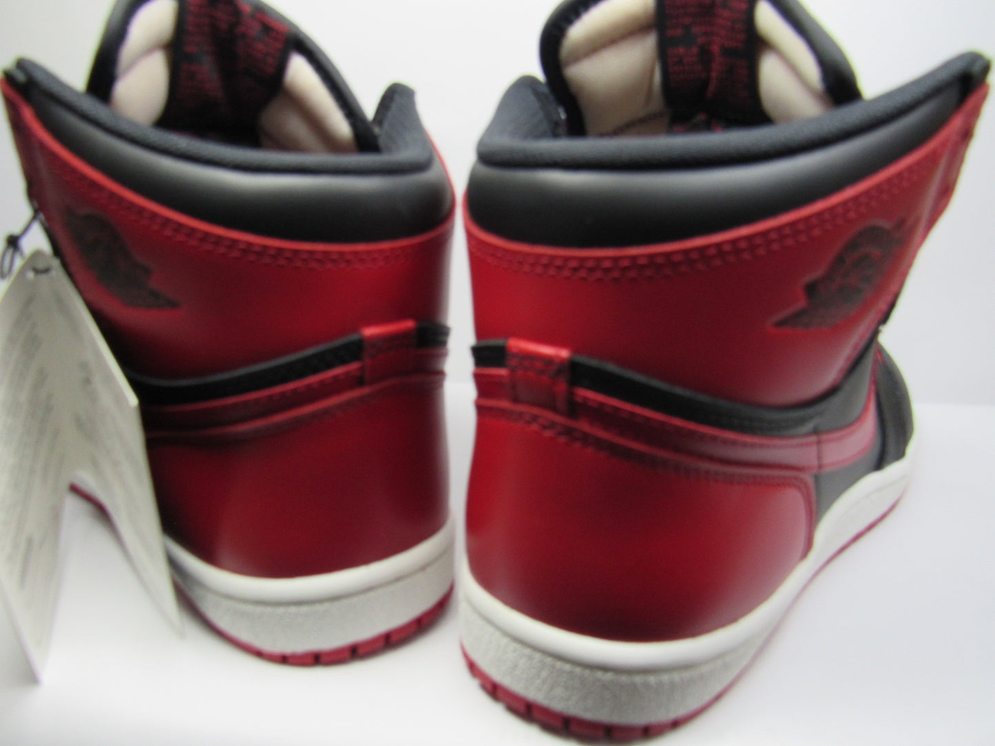 JORDAN 1 HIGH 85 BRED BANNED 2025 EN CAJA