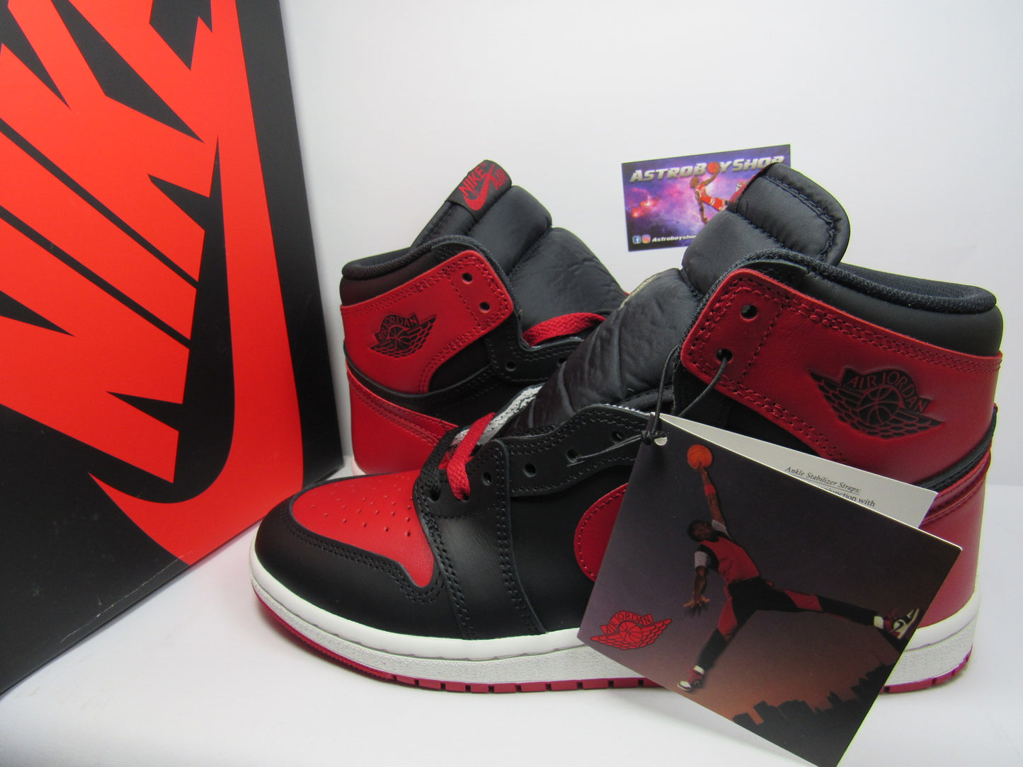 JORDAN 1 HIGH 85 BRED BANNED 2025 EN CAJA