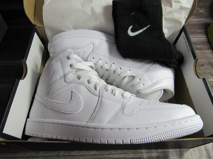 JORDAN 1 MID WHITE MONOCROMATIC EN CAJA