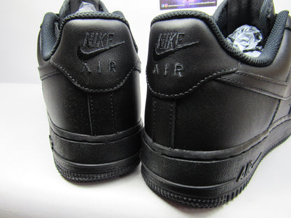 AIR FORCE ONE LOW TRIPLE BLACK 2024 EN CAJA