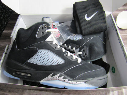 JORDAN 5 BLACK METALLIC 2025 EN CAJA