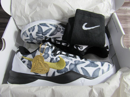 KOBE 8 MAMBACITA EN CAJA