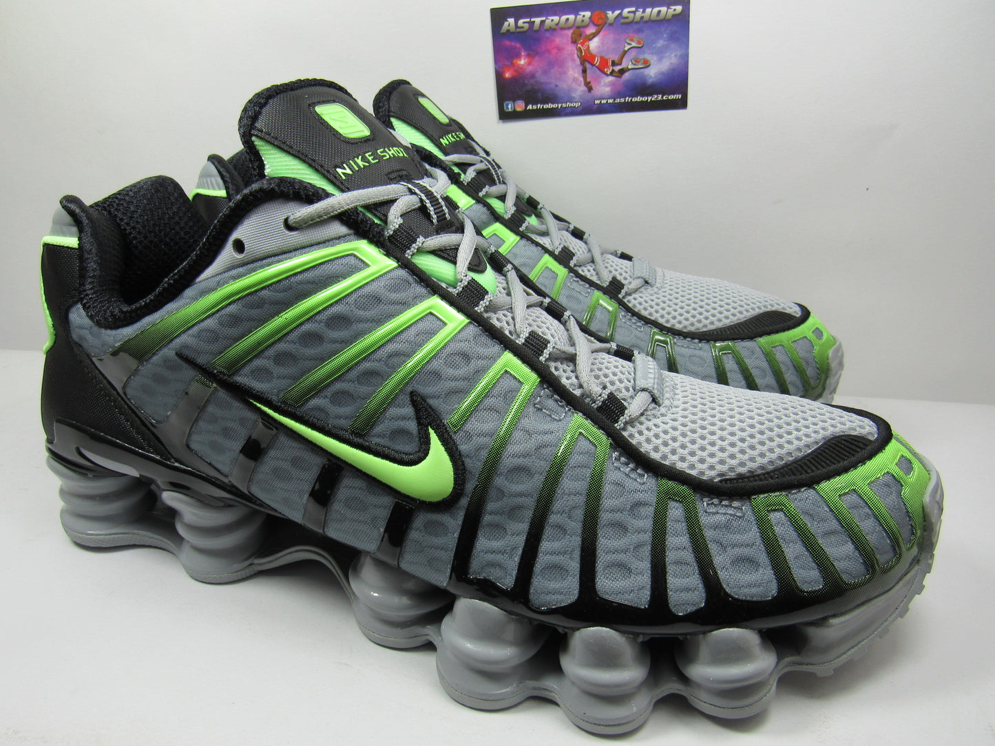 NIKE SHOX TL GREY GREEN EN CAJA