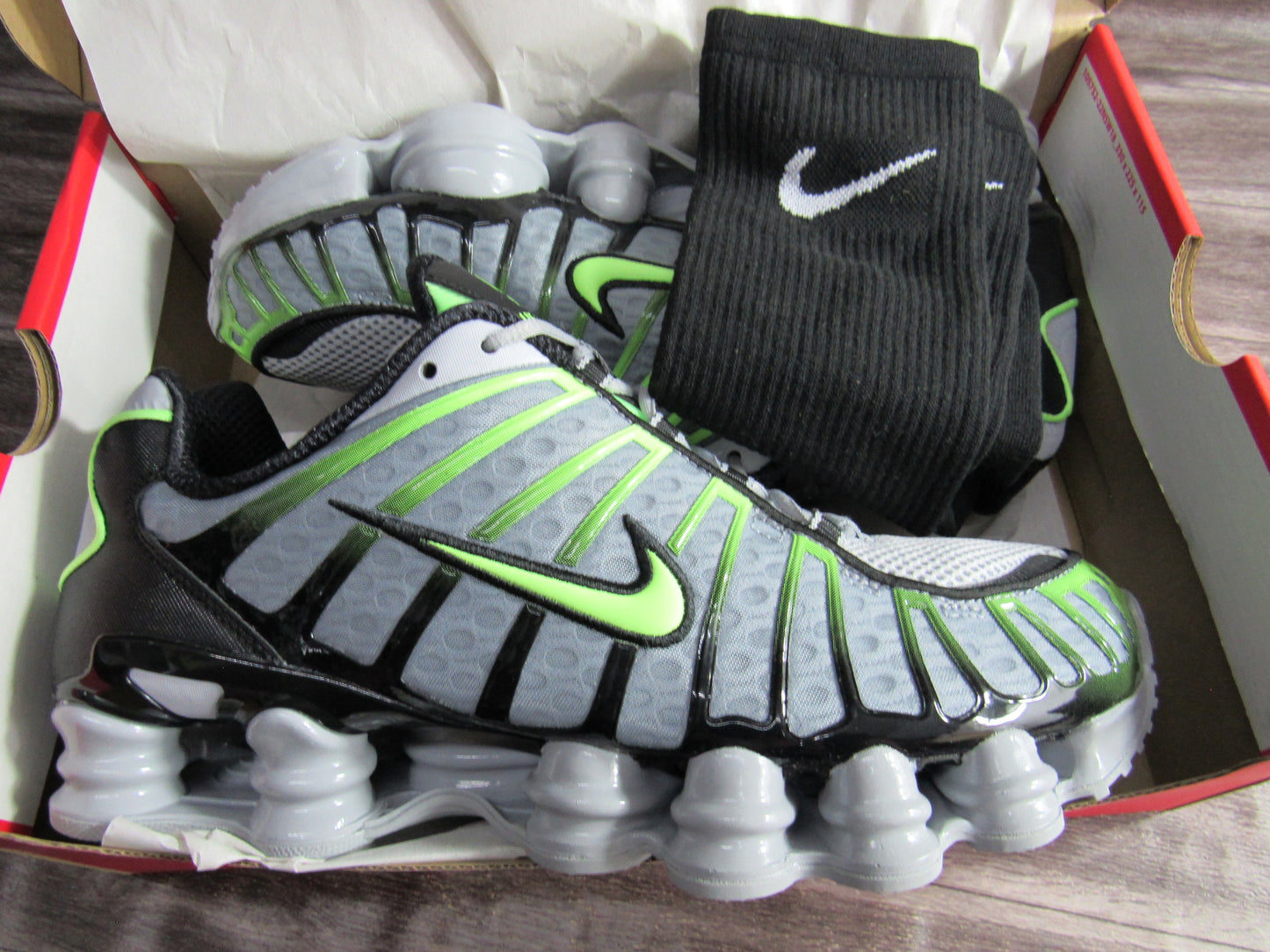 NIKE SHOX TL GREY GREEN EN CAJA