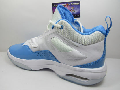 JORDAN STAY LOYAL 3 CAROLINA EN CAJA