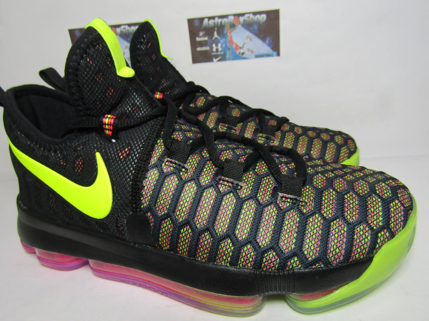 KEVIN DURANT 9 MULTICOLOR KIDS EN CAJA (25 CM)