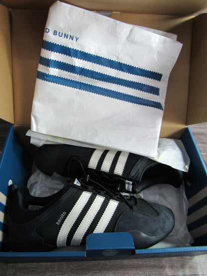 BAD BUNNY BALLERINA BLACK EN CAJA