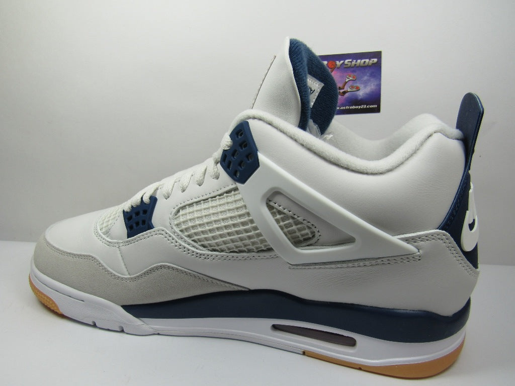 JORDAN 4 SB NAVY EN CAJA