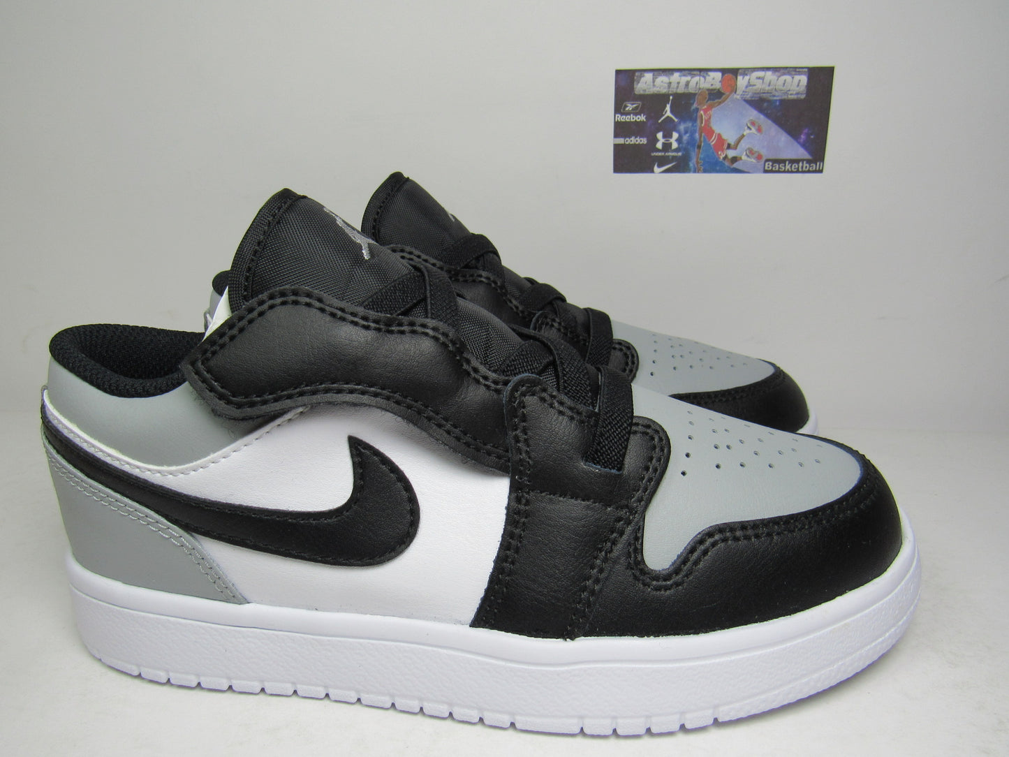 JORDAN 1 LOW PS SMOKE GREY EN CAJA (21 Y 21.5 CM)