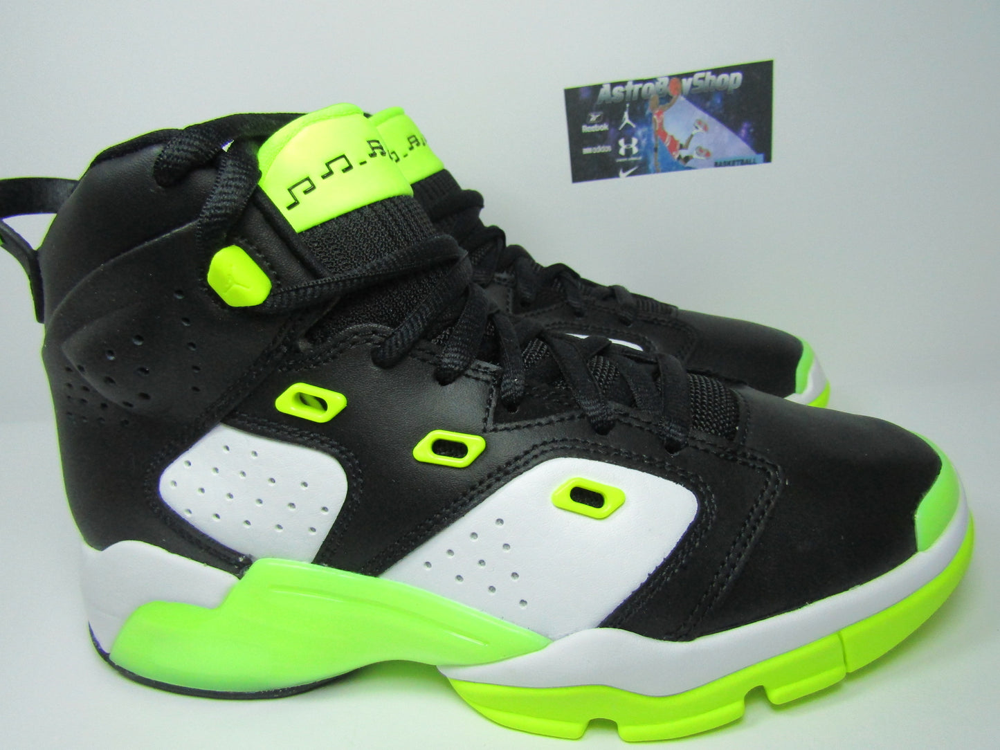 JORDAN 6-17-23 BLACK VOLT KIDS EN CAJA