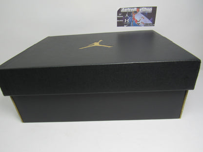 JORDN 1 LOW PS UNC EN CAJA (22 CM)