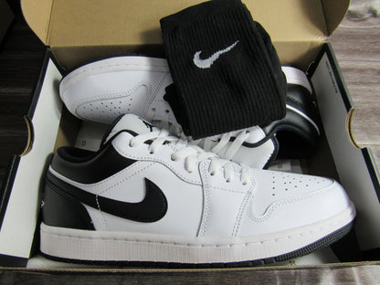 JORDAN 1 LOW PANDA EN CAJA