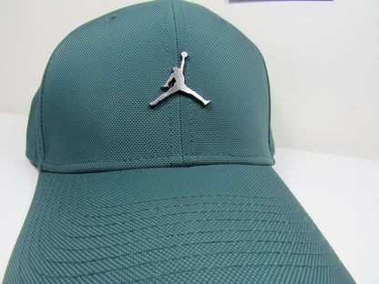 GORRA JORDAN CURVA METAL LOGO OXIDIZED GREEN (M/L)