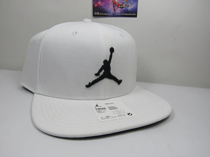 GORRA JORDAN PLANA PRO WHITE BORDADO GRUESO UNITALLA