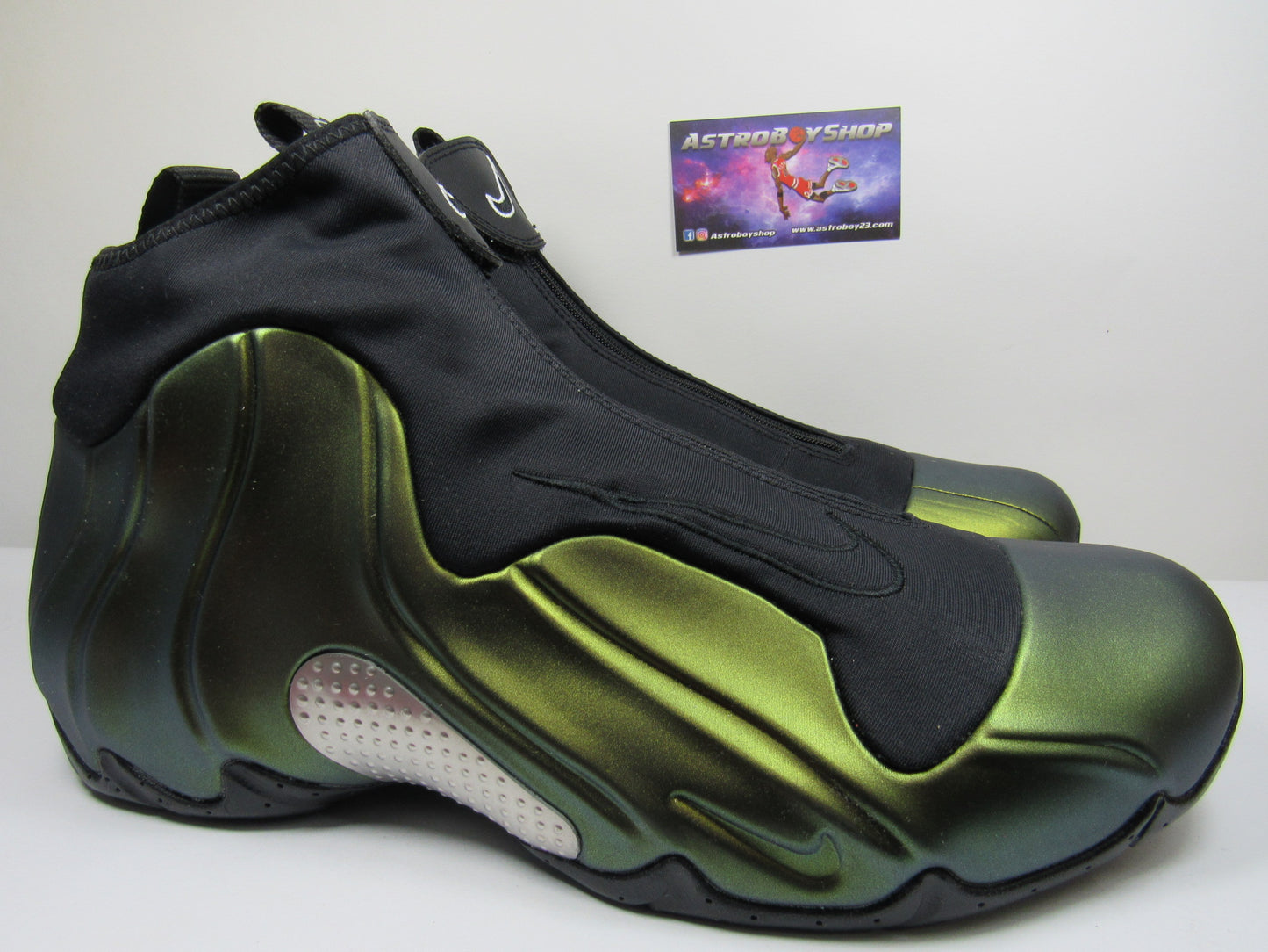 NIKE FLIGHTPOSITE METALLIC GOLD 2025 EN CAJA