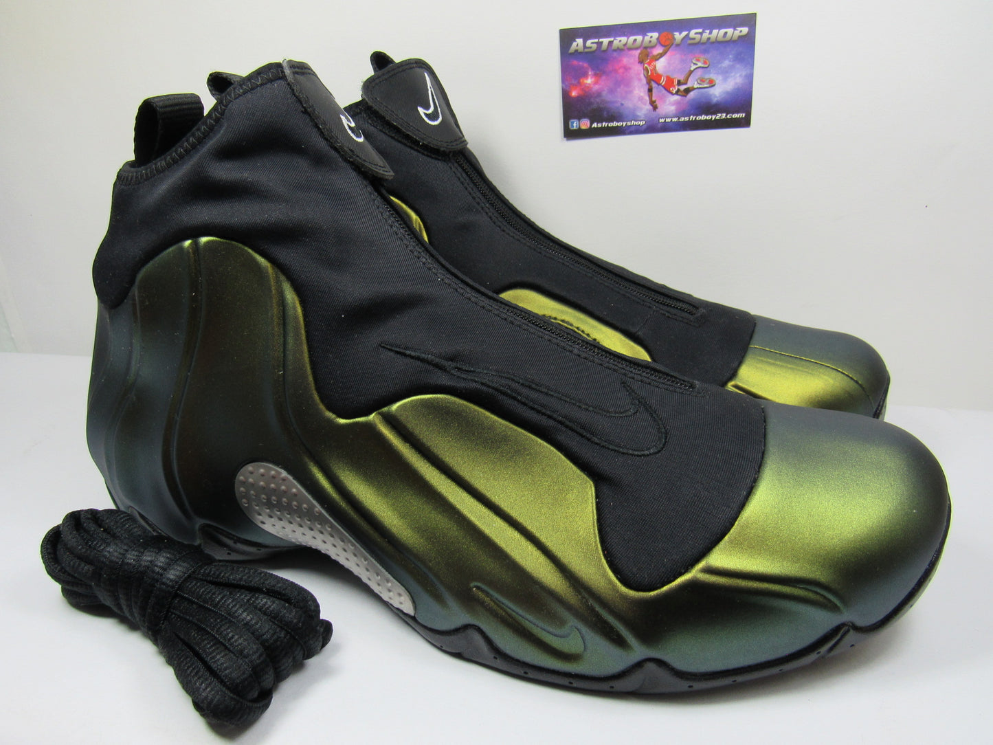 NIKE FLIGHTPOSITE METALLIC GOLD 2025 EN CAJA
