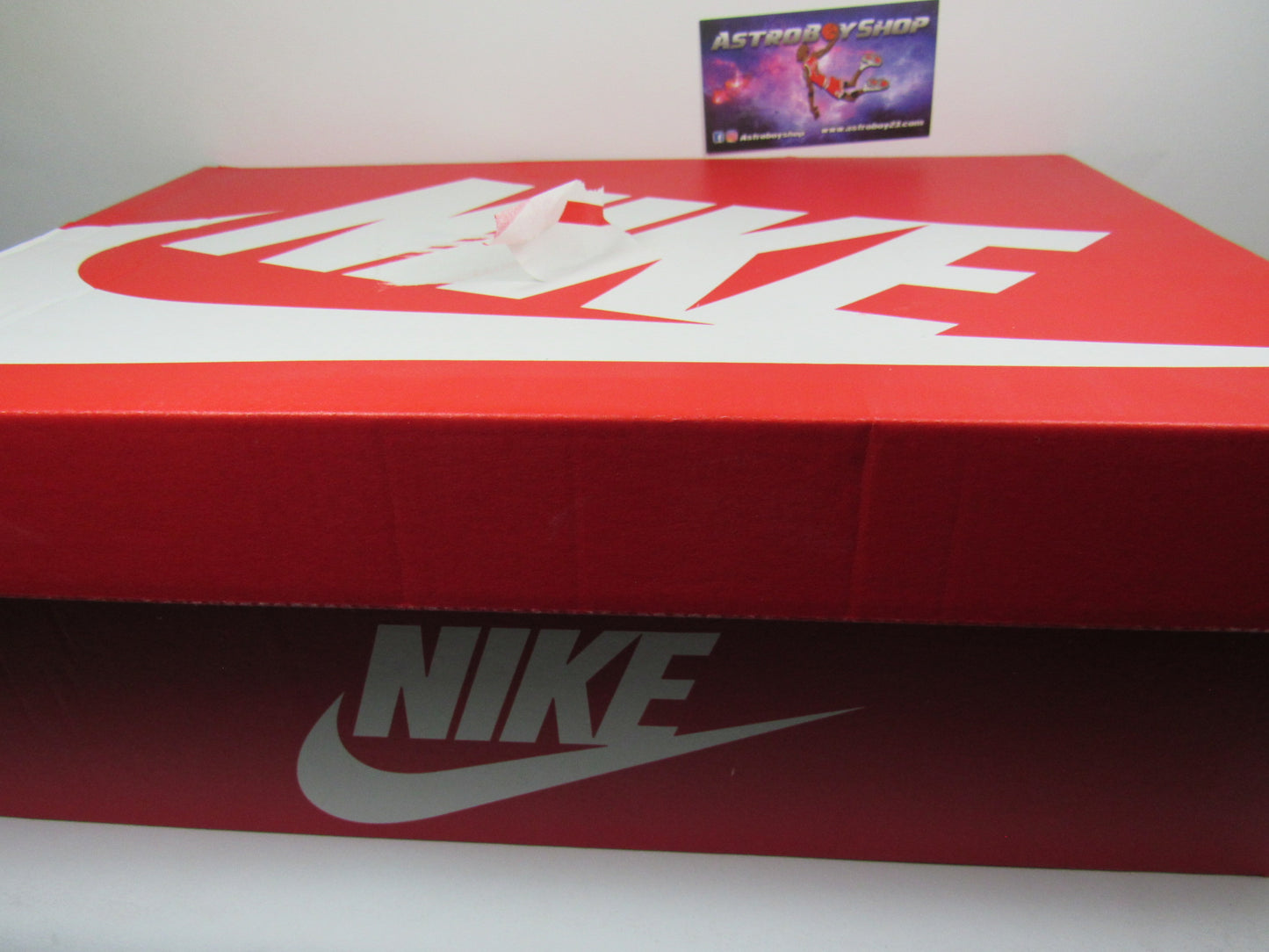 NIKE FLIGHTPOSITE METALLIC GOLD 2025 EN CAJA