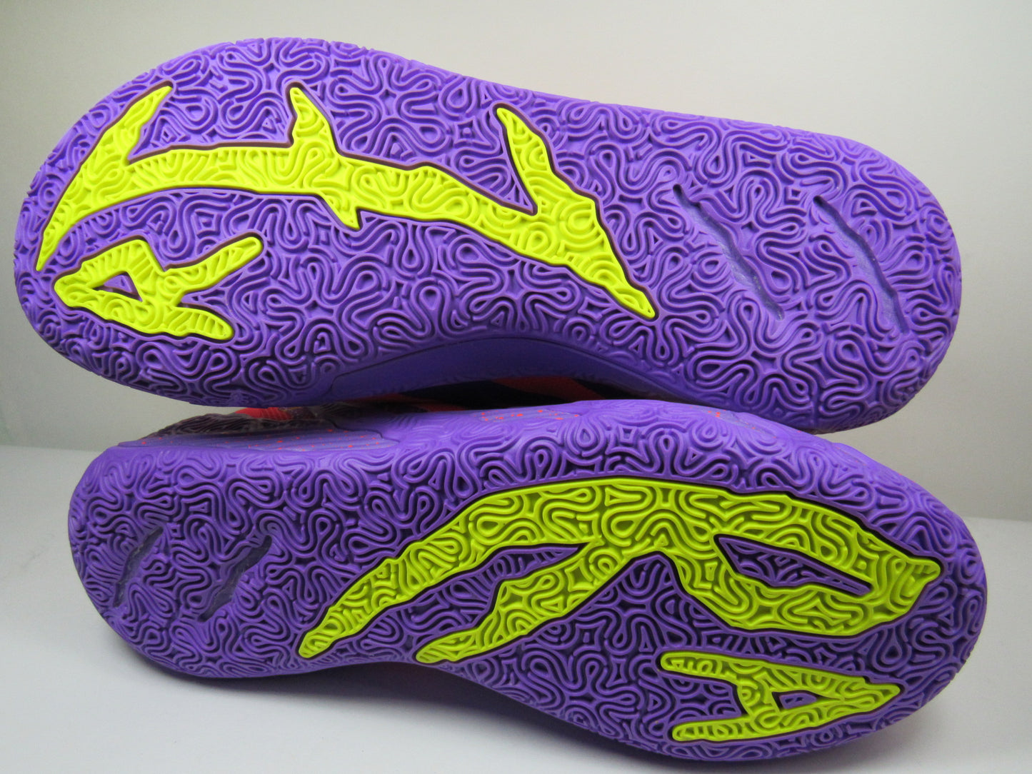 PUMA MELO M3.0 LOW LAVA EN CAJA