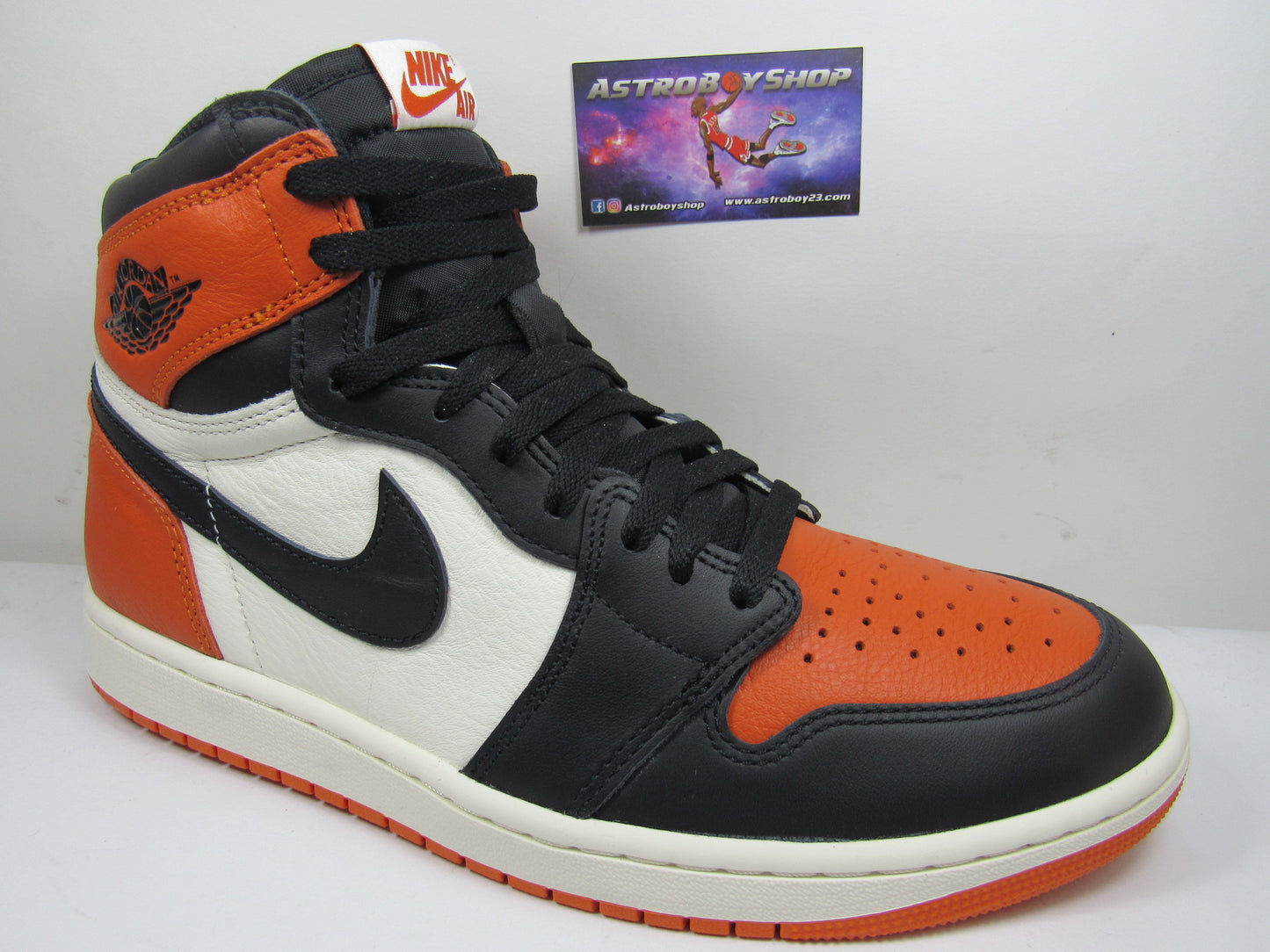 JORDAN 1 HIGH SHATTERED BACKBOARD 2025 EN CAJA
