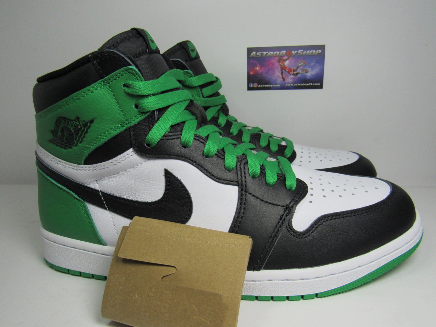 JORDAN 1 HIGH "LUCKY GREEN" EN CAJA