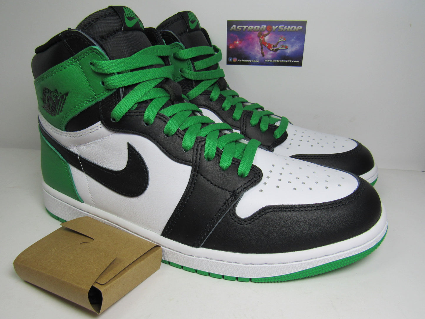 JORDAN 1 HIGH "LUCKY GREEN" EN CAJA