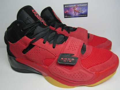 JORDAN ZION 2 RED GUM EN CAJA
