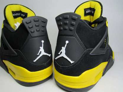 JORDAN 4 THUNDER  2023 EN CAJA