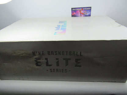 LEBRON 11 ELITE SILVER "DE USO" SE USARON UNA VEZ EN CAJA MALTRATADA