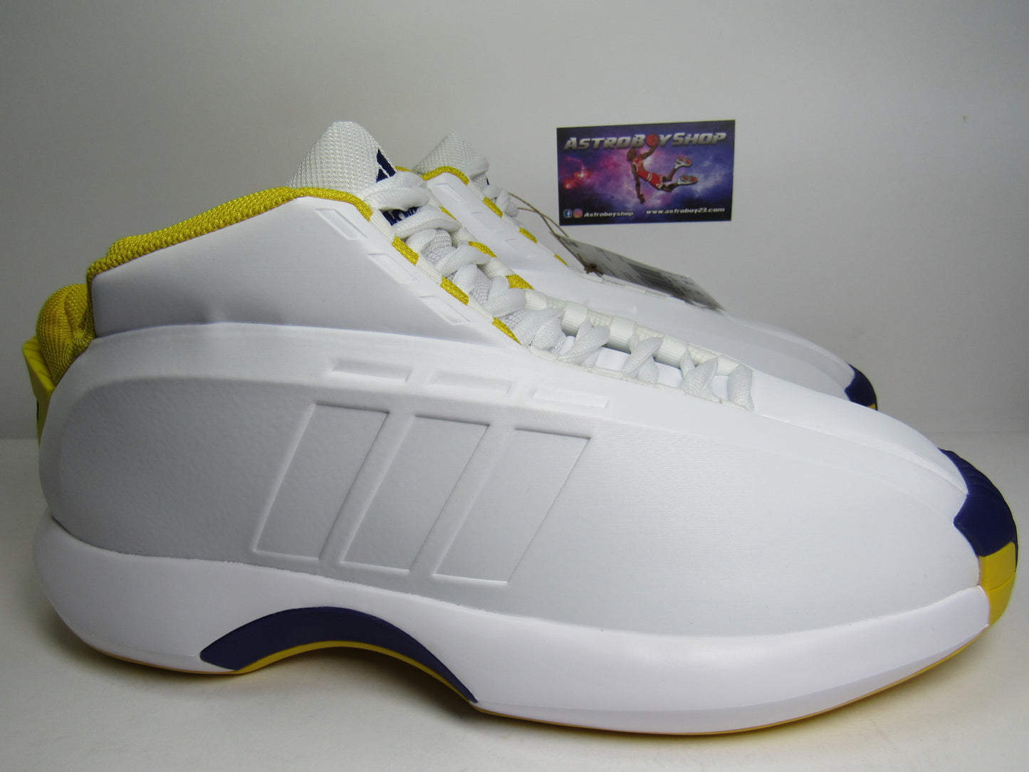 KOBE CRAZY 1 LAKEERS HOME EN CAJA DE REPUESTO