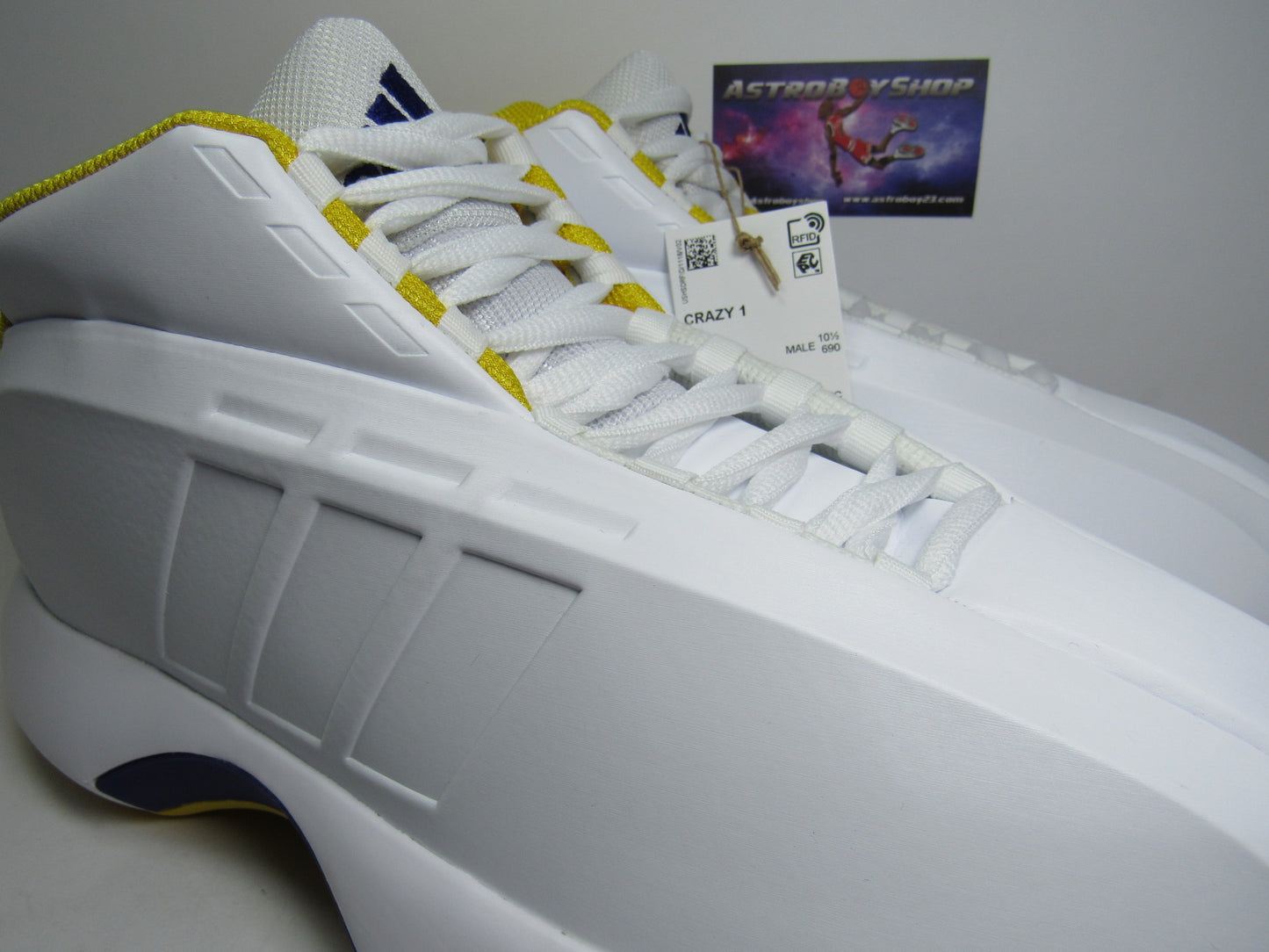 KOBE CRAZY 1 LAKEERS HOME EN CAJA DE REPUESTO