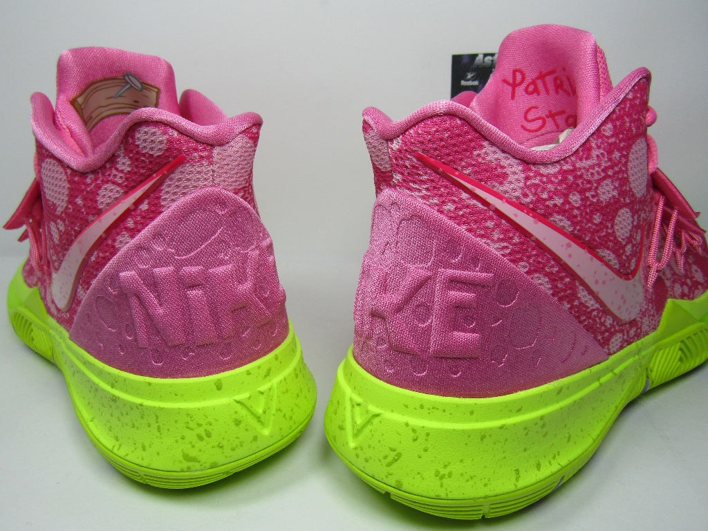 KYRIE 5 BOB ESPONJA "PATRICIO" EN CAJA (26.5 MEX)