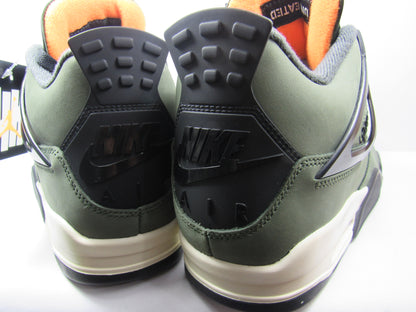 JORDAN 4 UNDEFEATED 2025 CON EXTRA LACES EN CAJA