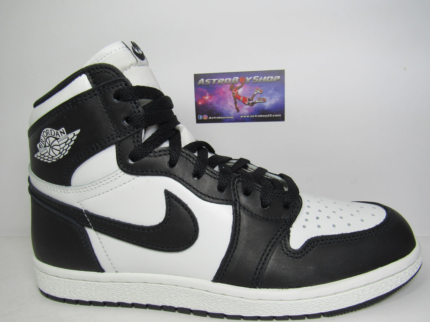 JORDAN 1 HIGH 85 BLACK WHITE EN CAJA