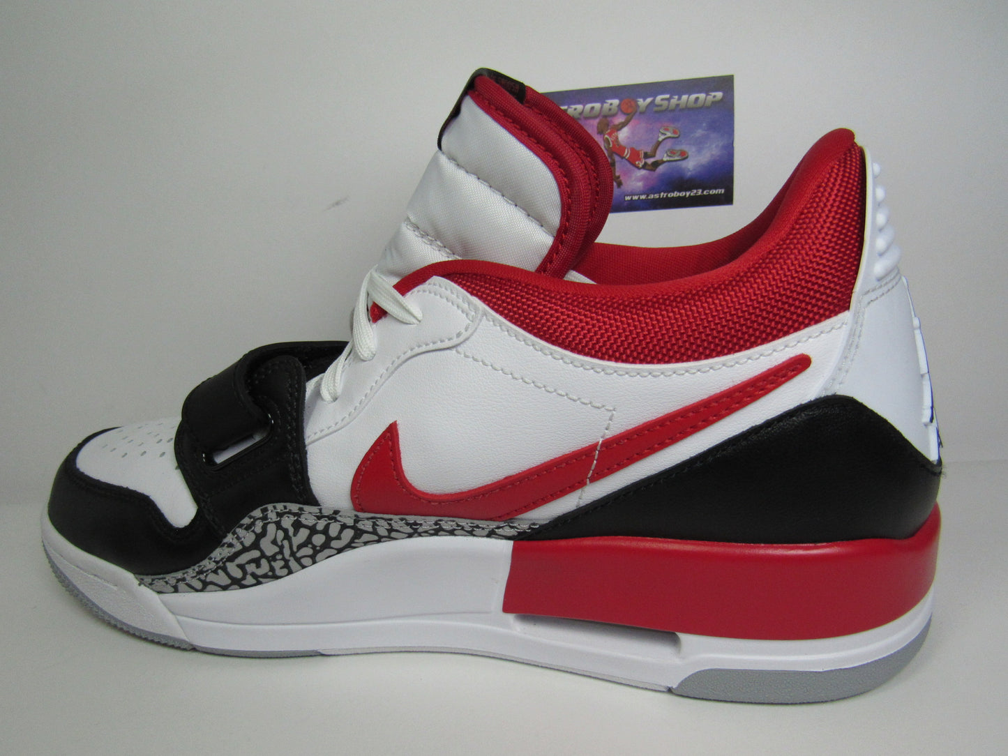 JORDAN LEGACY 312 LOW "FIRE RD" EN CAJA