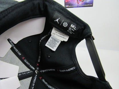 GORRA JORDAN PLANA BLACK & WHITE CIRCULAR (M/L) MOD:FV5296-010