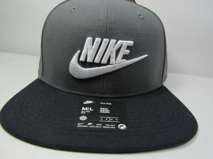GORRA NIKE PRO FUTURA GREY DRI-FIT (M/L)
