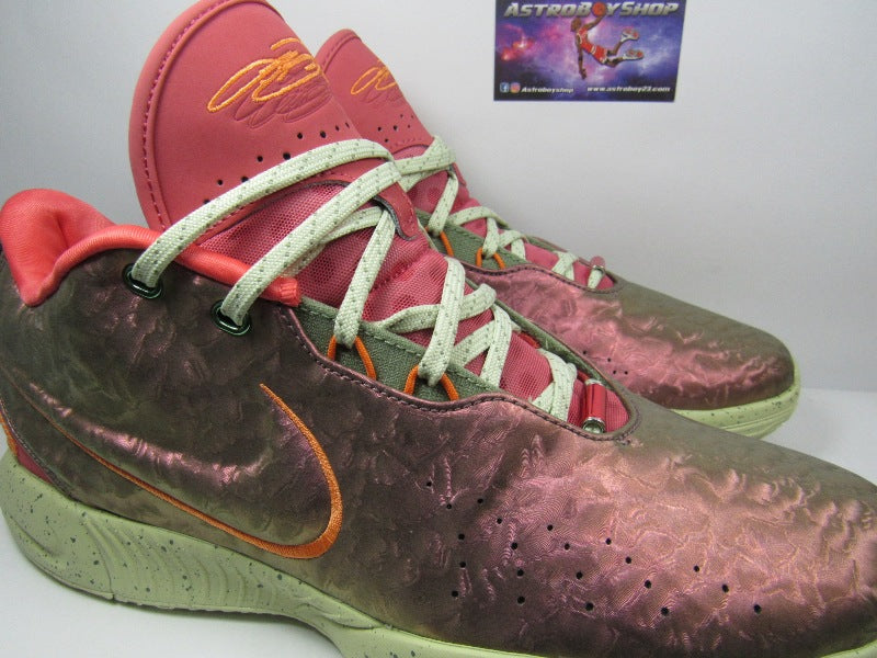 LEBRON 21 QUEEN CONCH EN CAJA