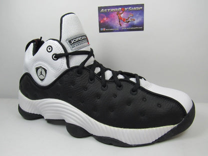 JORDAN JUMPMAN TEAM 2 BLACK EN CAJA