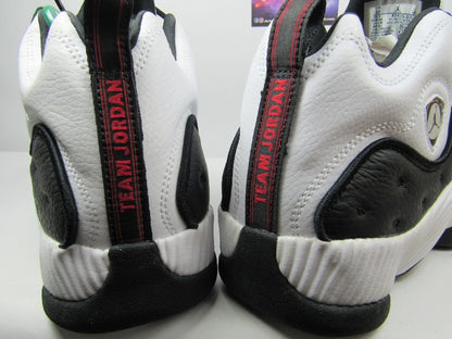JORDAN JUMPMAN TEAM 2 BLACK EN CAJA