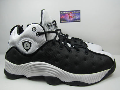 JORDAN JUMPMAN TEAM 2 BLACK EN CAJA