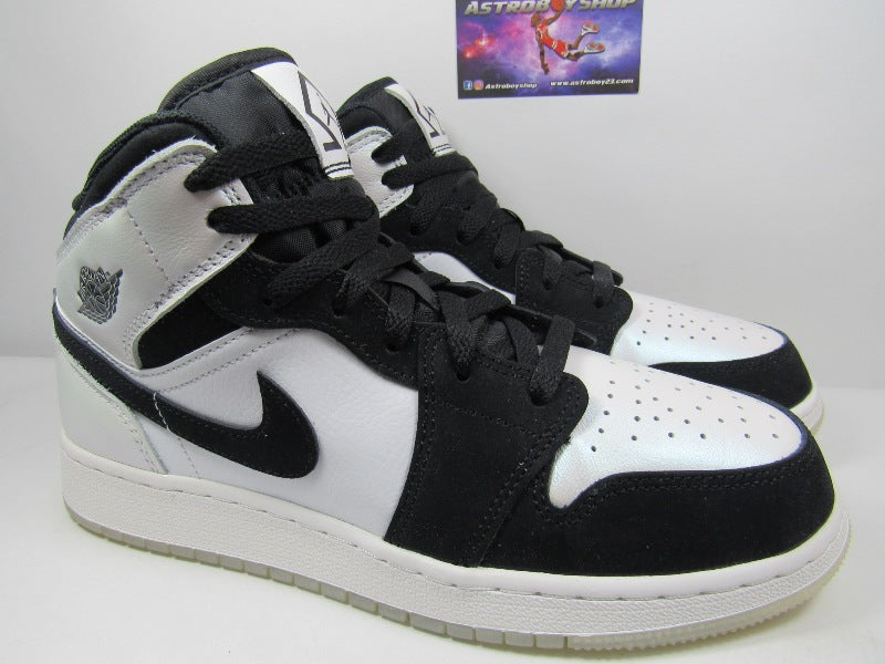 JORDAN 1 MID DIAMOND KIDS EN CAJA